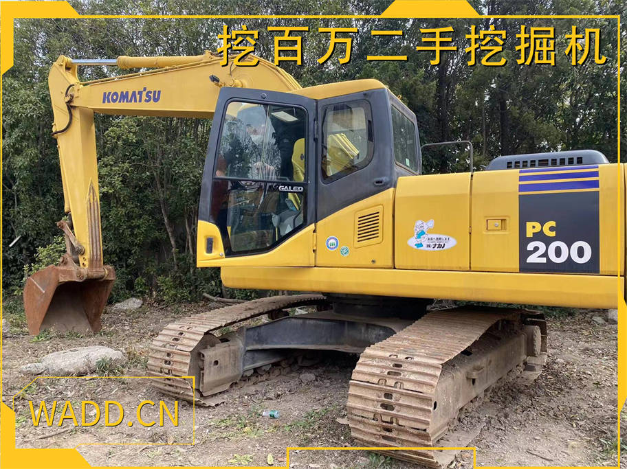 二手小松200挖掘機