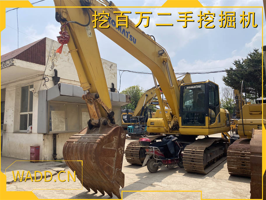 二手小松200-8挖掘機