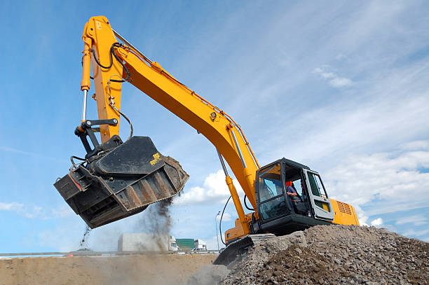 成功案例：幫助俄羅斯客戶采購并出口二手挖掘機 Success Story: Assisting a Russian Client in Procuring and Exporting Used Excavators